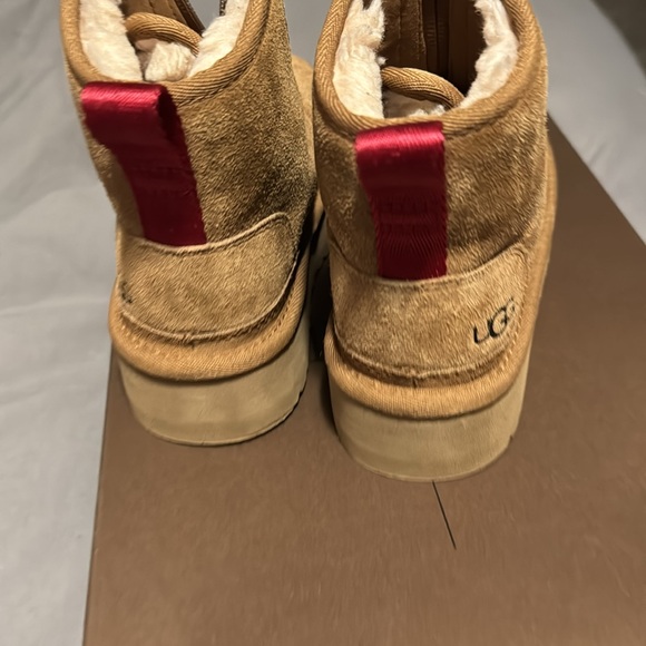 Kids Uggs boots - Picture 4 of 6